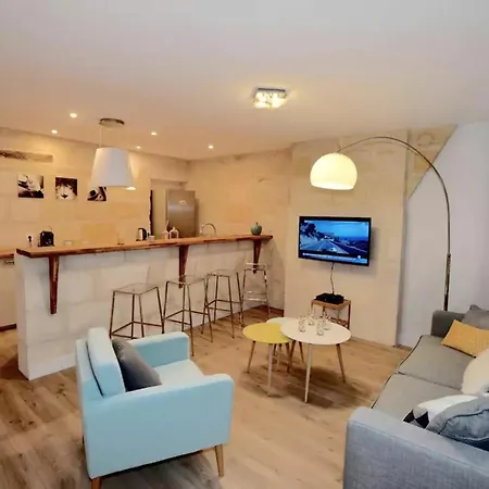 Esprit Bordelais Apartman *